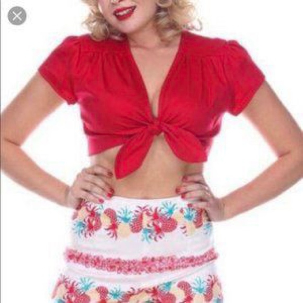 Bettie page wink crop top